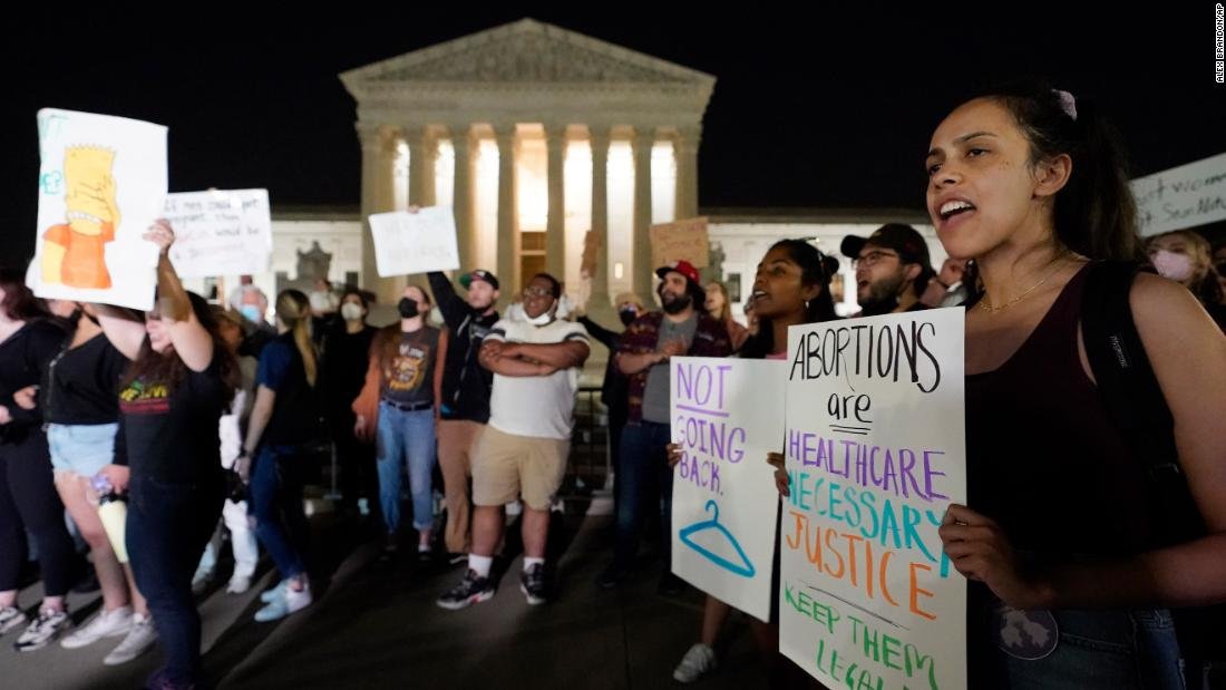 Derecho al aborto en todo el mundo: la eliminación de Roe v. Wade convierte a EE. UU. en un caso atípico en Occidente