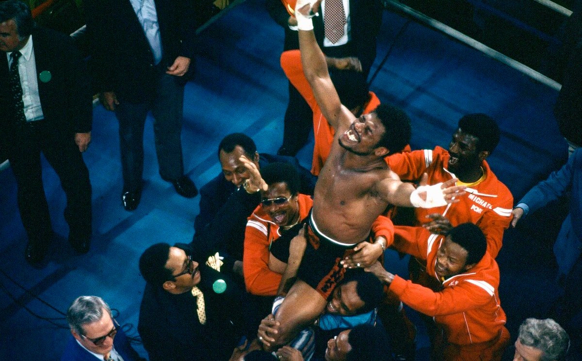 Murió Leon Spinks, ex campeón de los pesos completos y verdugo de Ali