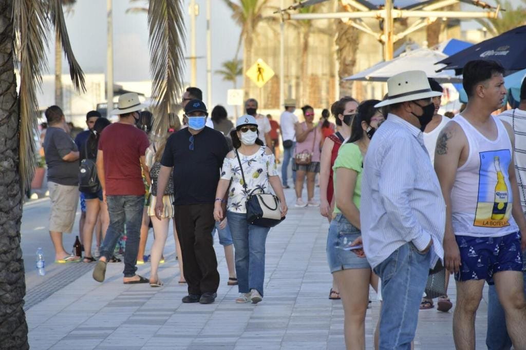 Piden a comerciante de Mazatlán acatar protocolos sanitarios para evitar cierres