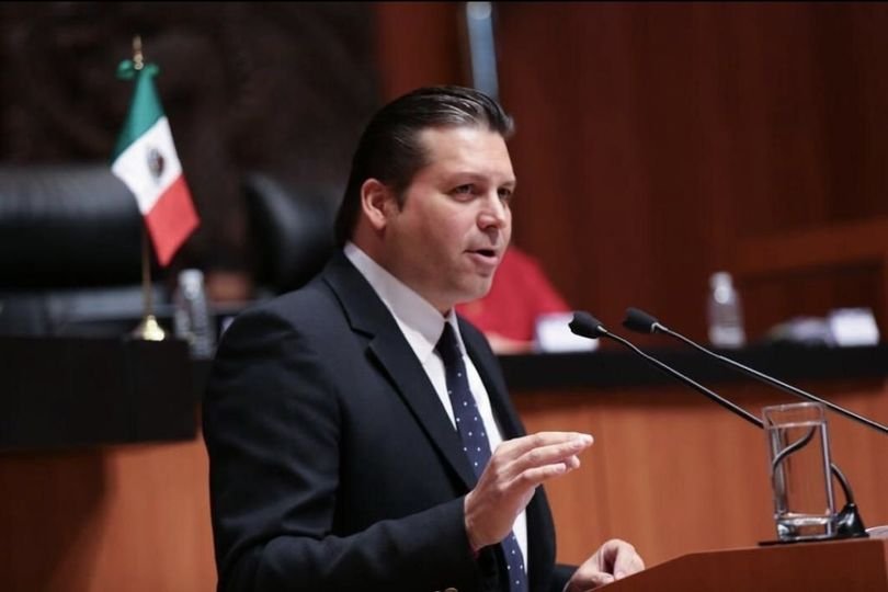 Mario Zamora pide a CFE informe sobre apagones en Sinaloa.