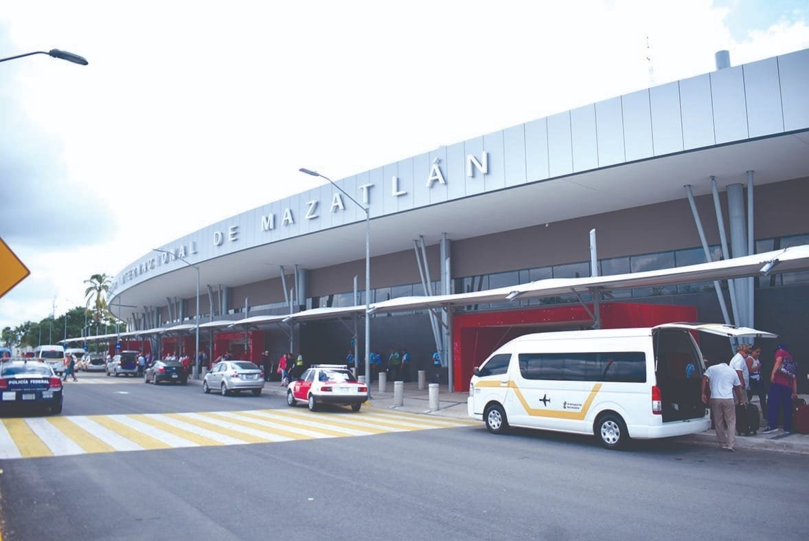 Cae pasaje aéreo internacional en enero