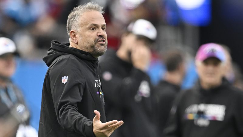 Matt Rhule, entrenador en jefe de los Carolina Panthers, despedido después de servir menos de tres temporadas completas