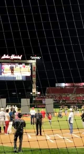 "NO TE VAYAS A ROBAR EL BAT", GRITA UN AFICIONADO AL ALCALDE DE MAZATLÁN, EL "QU