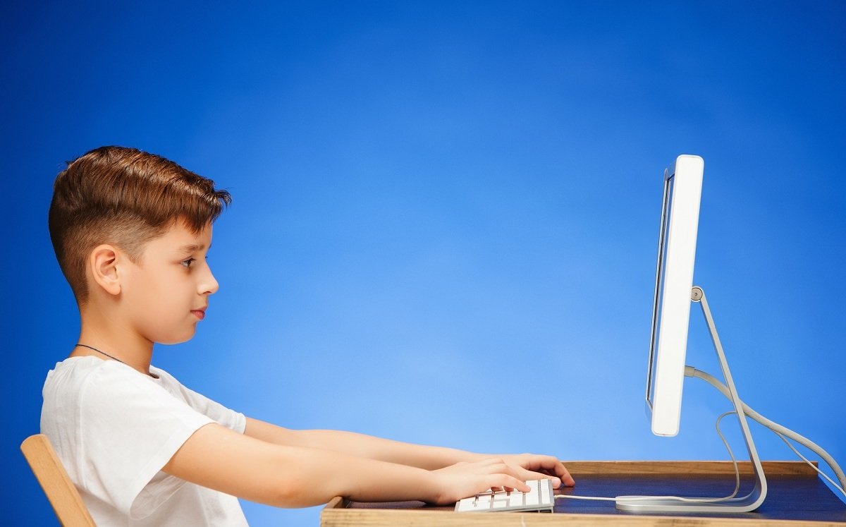 Cómo evitar los riesgos de las redes sociales que afectan a los niños