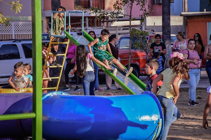 *"Agradezco a Edgar González por los juegos infantiles, nosotros deseábamos tene