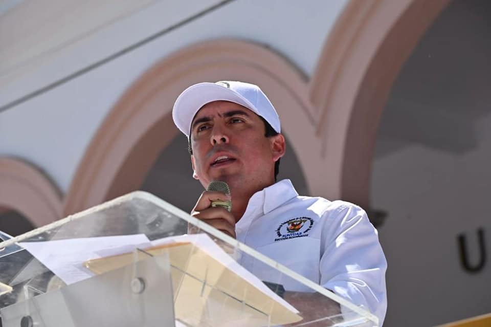 Más de 25 mil universitarios salen a las calles para defender a la UAS y la Auto