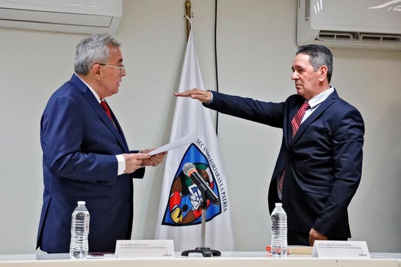 Convoca Gobernador Rocha al personal de la Escuela Normal de Sinaloa a consolida