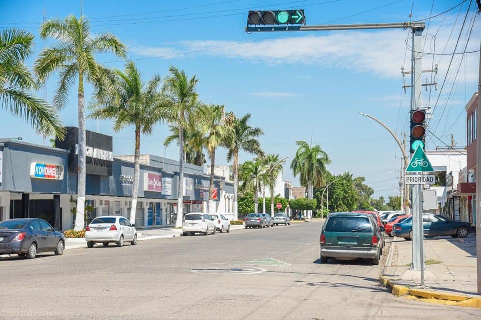 Gobierno Municipal instalará semáforos en cinco cruceros de Los Mochis.