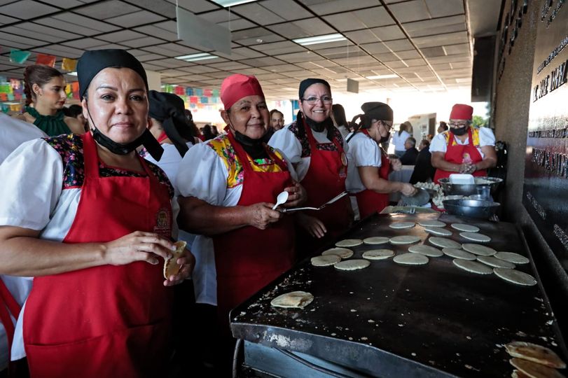 Rocha inaugura la Tradicional Gran Kermés Mexicana DIF 2023