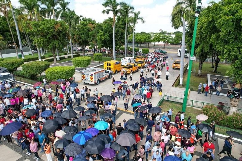 Un éxito el simulacro de evacuación de Palacio de Gobierno*