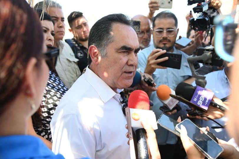 Medios nacionales retoman persecución política en contra del Rector y la actuaci