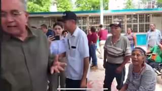 ESTA ES LA RESPUESTA QUE EL GOBERNADOR DE SINALOA, RUBÉN ROCHA, OFRECE A UNA PER