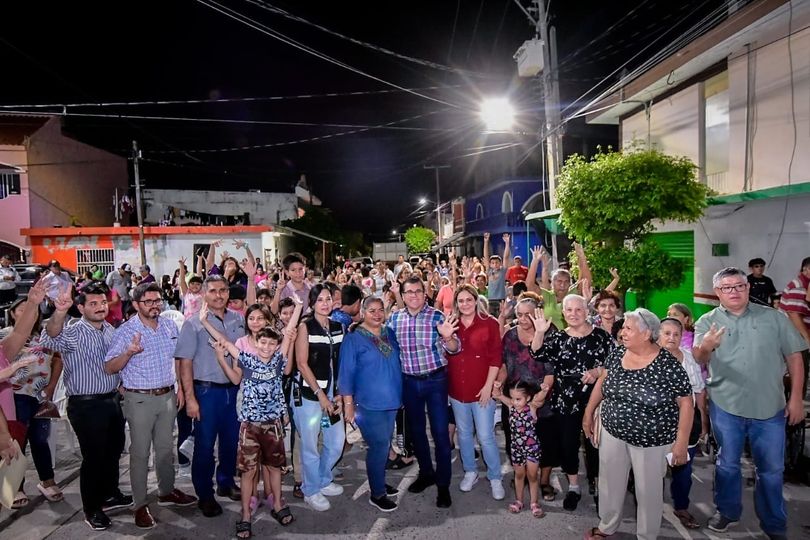 *Se encienden las noches en la colonia “Esperanza” con la instalación de nuevas