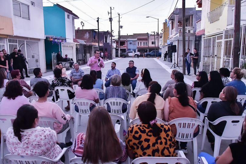 *Familias de la Calle Rincón del Nogal estrenan pavimento y alcantarillado*