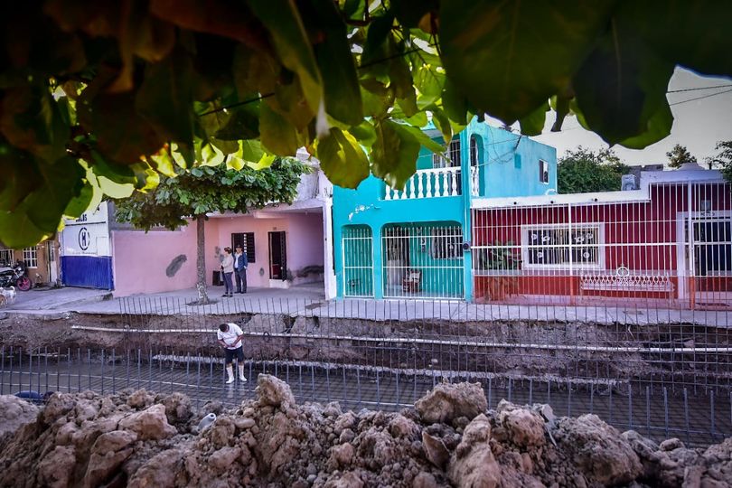 *Supervisa Alcalde Edgar González obras en Infonavit Playas y Fuentes del Valle.