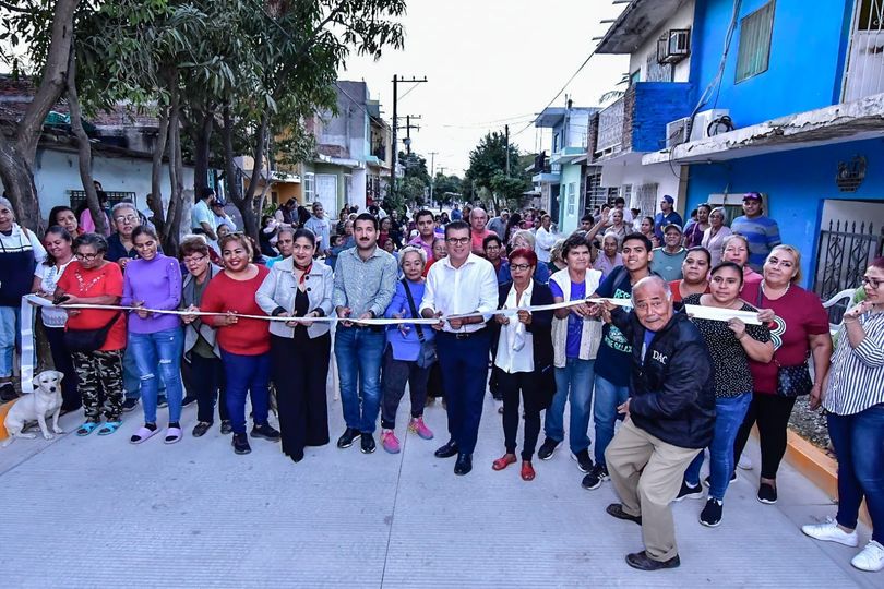 *Colonia Klein estrena obra de pavimentación, tras 80 años de espera.*