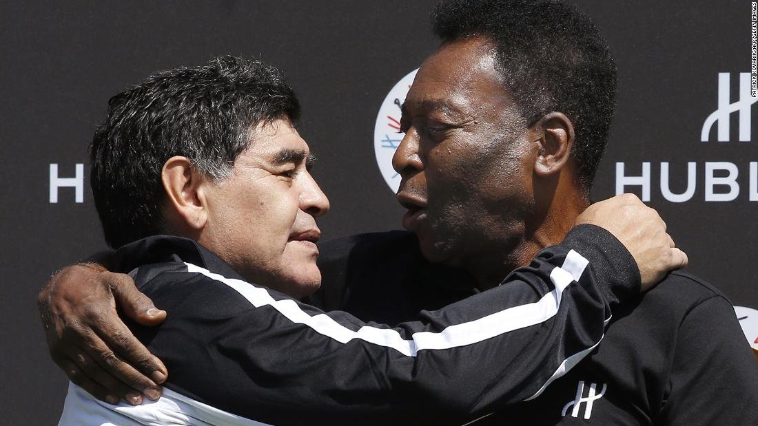 Pelé rinde nuevo emotivo homenaje al 'incomparable' Diego Maradona