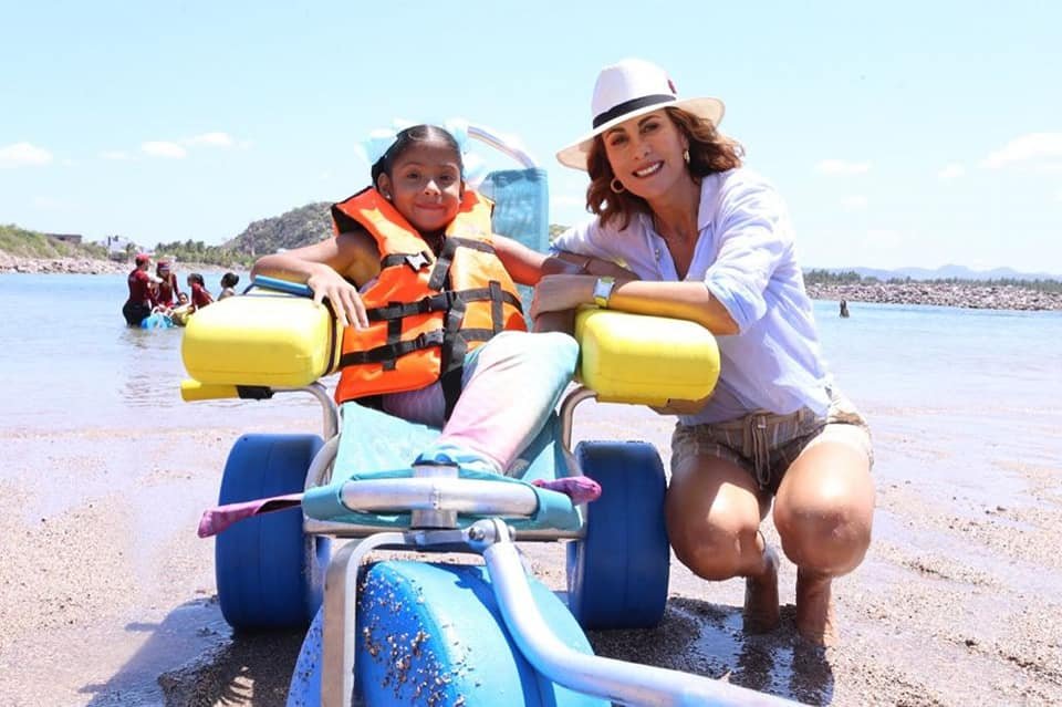 *Rosy Fuentes lleva programa recreativo para personas con discapacidad a la Isla