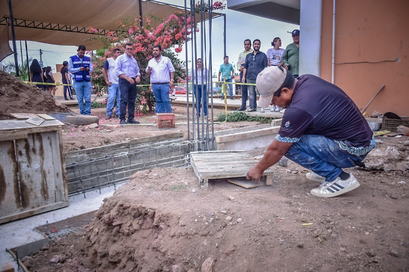 *Cumple el Alcalde Edgar González compromiso con estudiantes de secundaria “Nuev