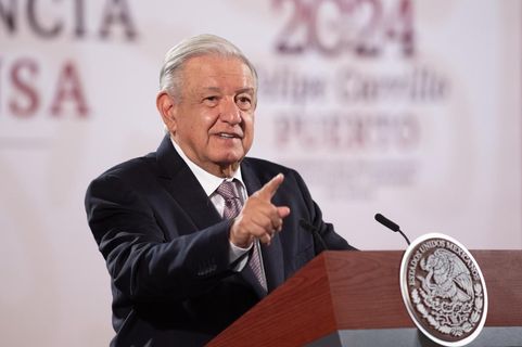 Acuerda el H. Consejo Universitario enviar carta a AMLO agradeciendo el apoyo para la instalación de la mesa de diálogo...