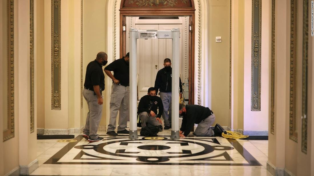La Cámara aprueba nuevas multas para los miembros que no completen el control de seguridad antes de ingresar al piso