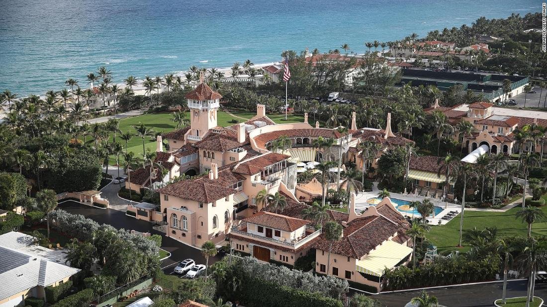 Trump enojado por las renovaciones de Mar-a-Lago, dicen las fuentes