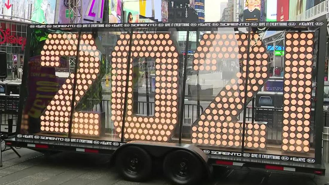 Eche un primer vistazo a las luces de Nochevieja de Times Square