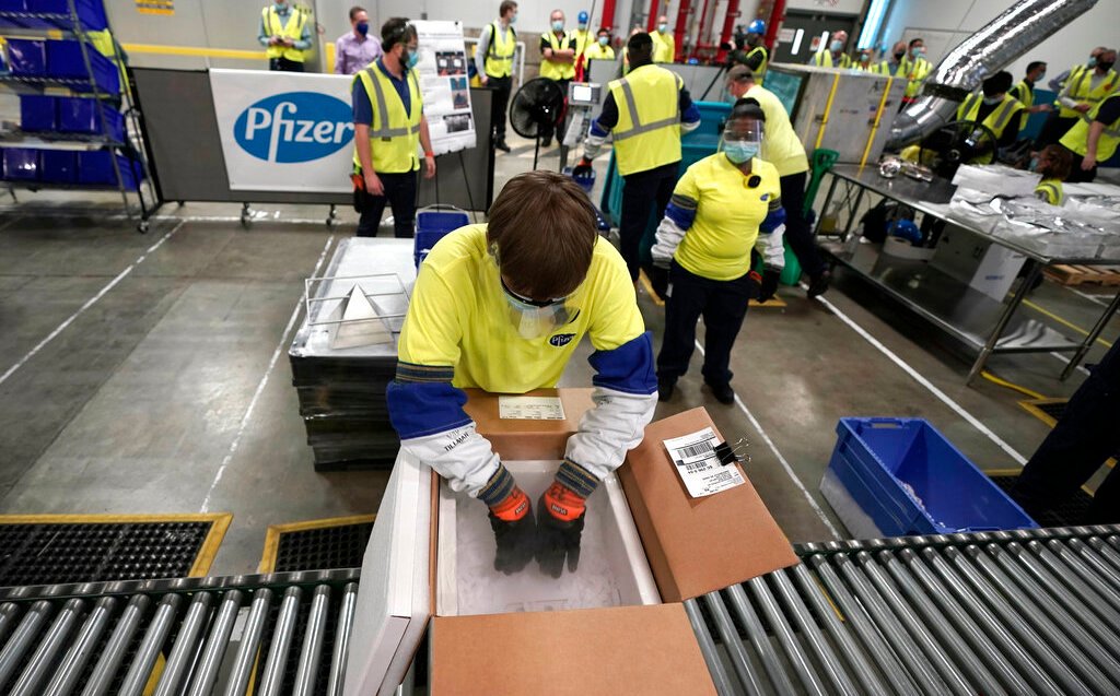 Canadá recibe su primer lote de vacunas anticovid de Pfizer