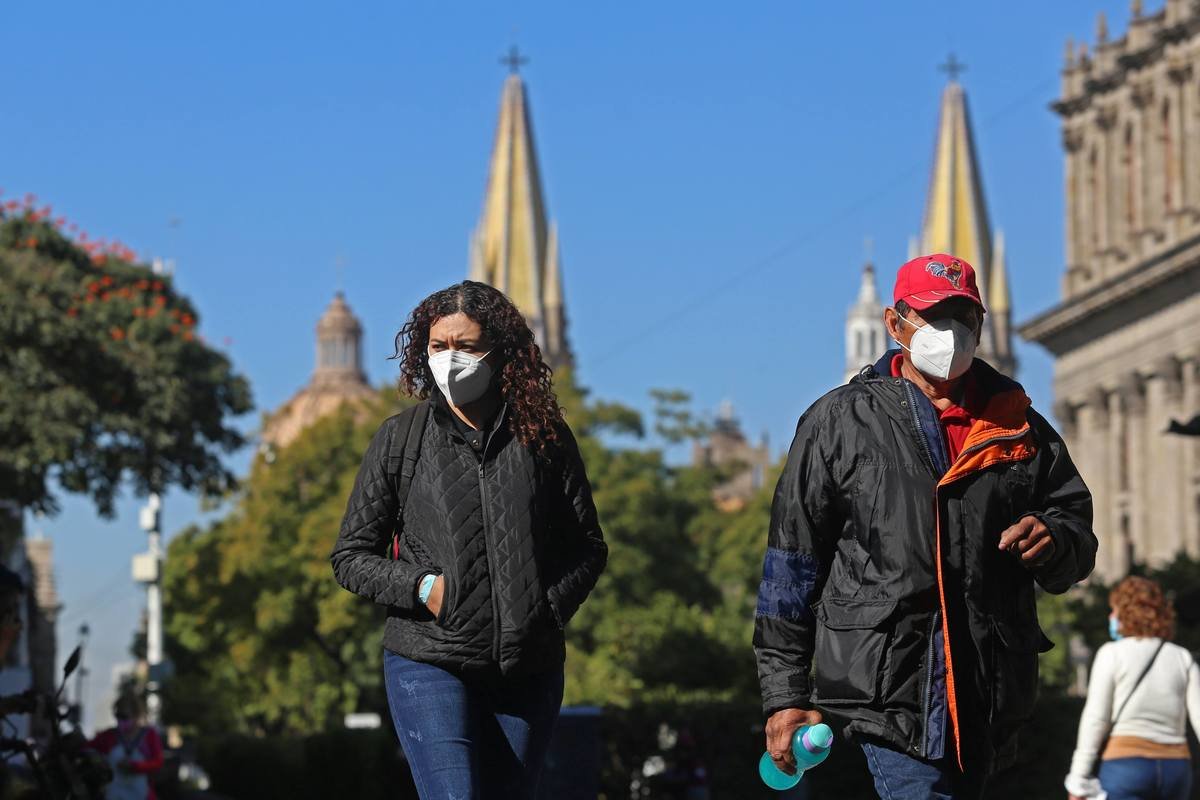 Registra mil 002 contagios nuevos y 53 muertes