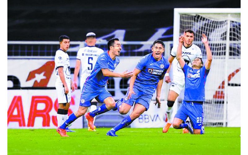 Cruz Azul jugó como campeón