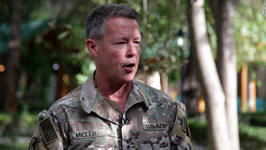 Austin Scott Miller, principal general estadounidense en Afganistán, dimite cuando la retirada militar estadounidense del país se acerca a su finalización