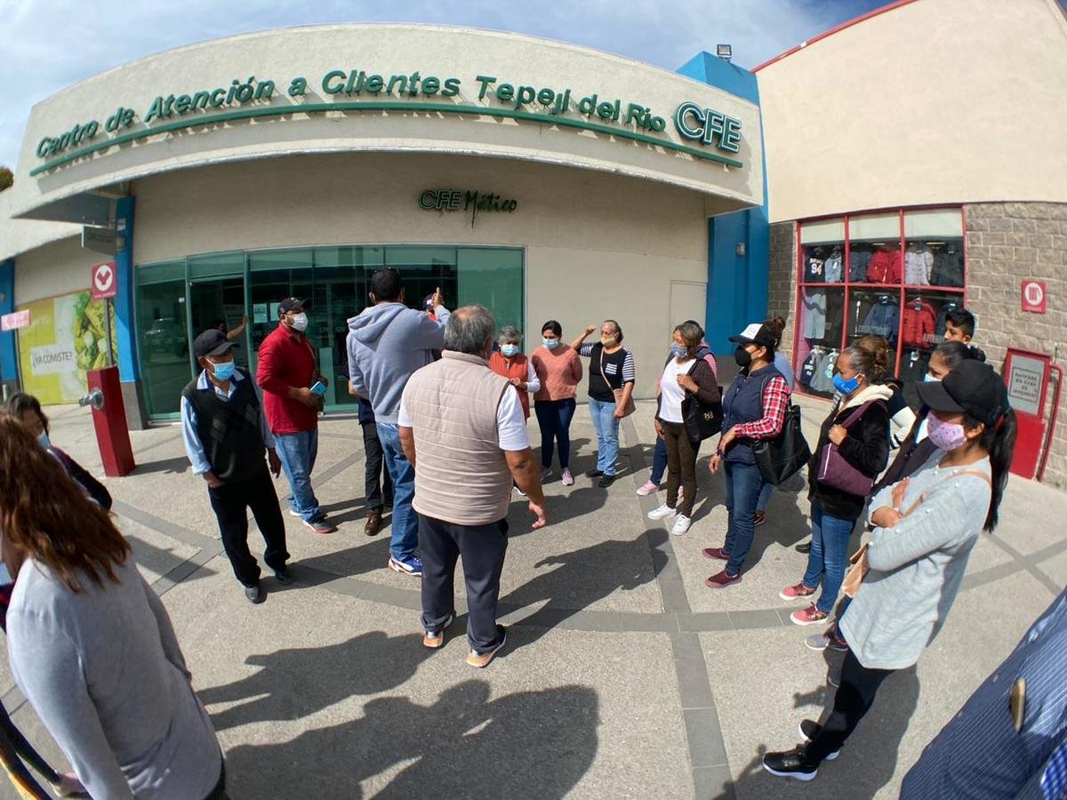 Protestan por falta de energía eléctrica en colonia tepejana
