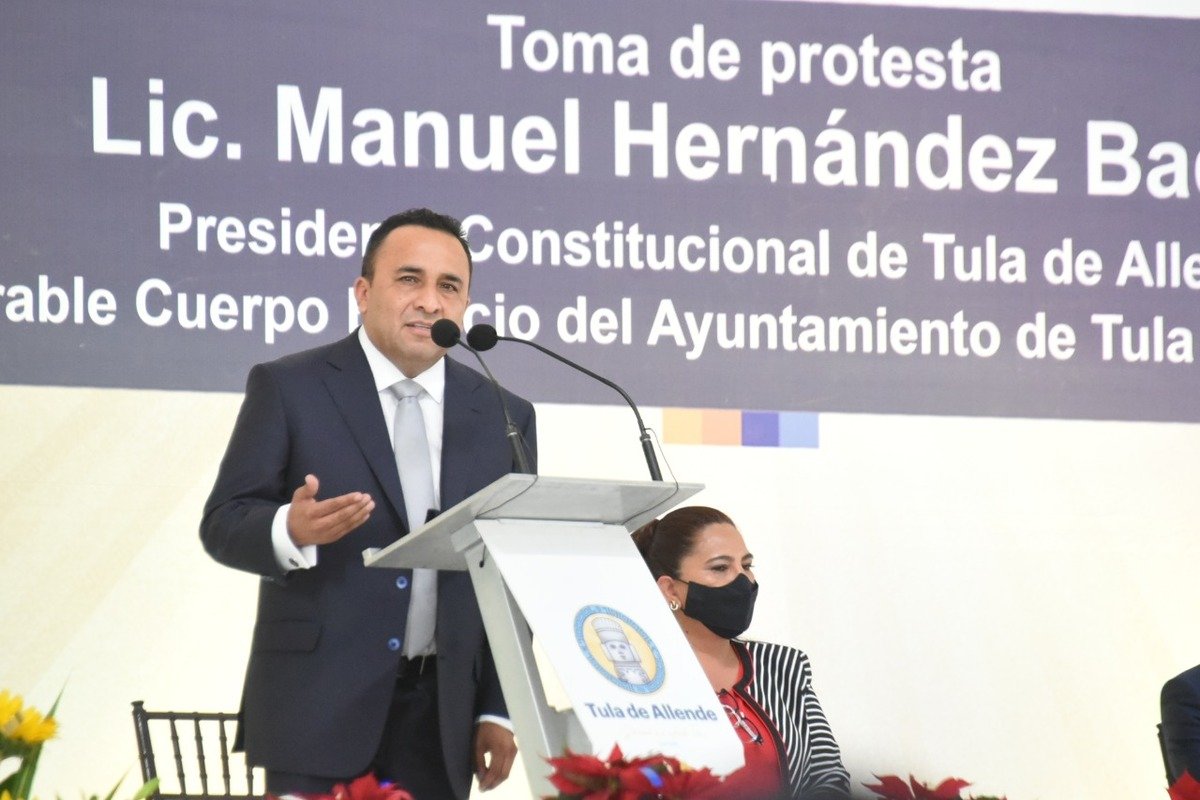 Prioriza Hernández Badillo atención a temas en Tula