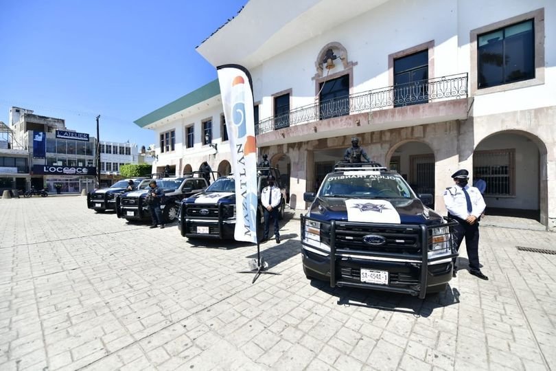 Entrega Químico Benitez, 10 patrullas nuevas a la SSPyTM con una inversión de 8.