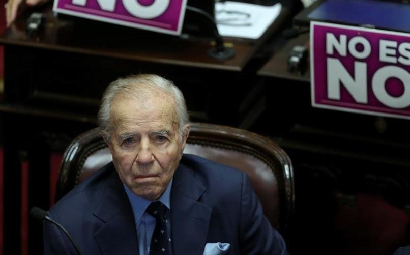 Carlos Menem, ex presidente de Argentina, vuelve a ser hospitalizado