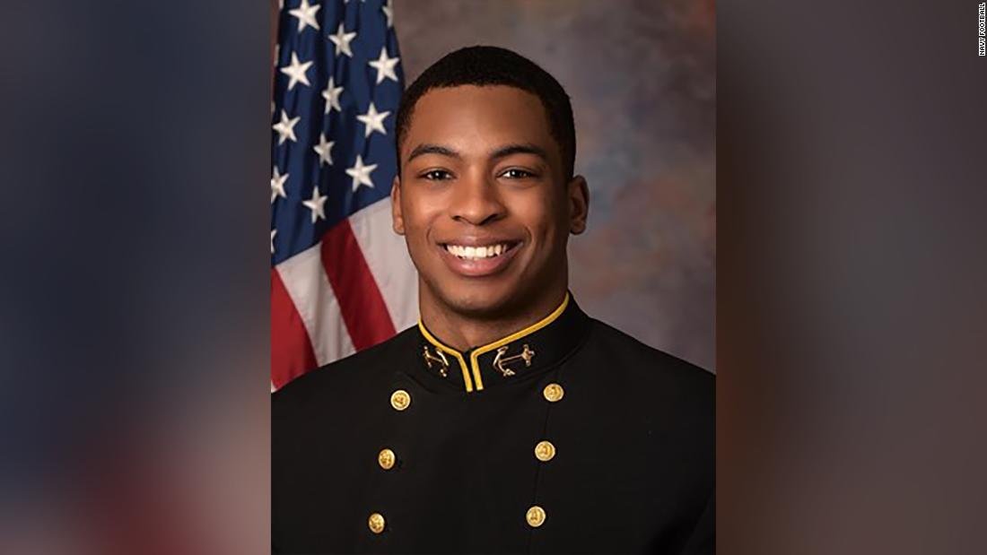 Cameron Kinley: Navy niega la solicitud del capitán del equipo de fútbol para retrasar el servicio e intentar jugar en la NFL