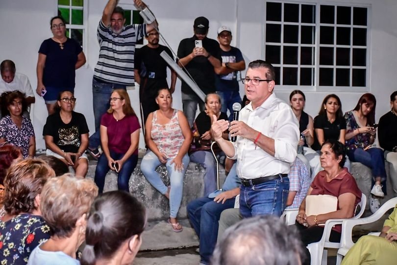 *¡Se hizo la luz! Colonia Toledo Corro se ilumina de nuevo con la sustitución de