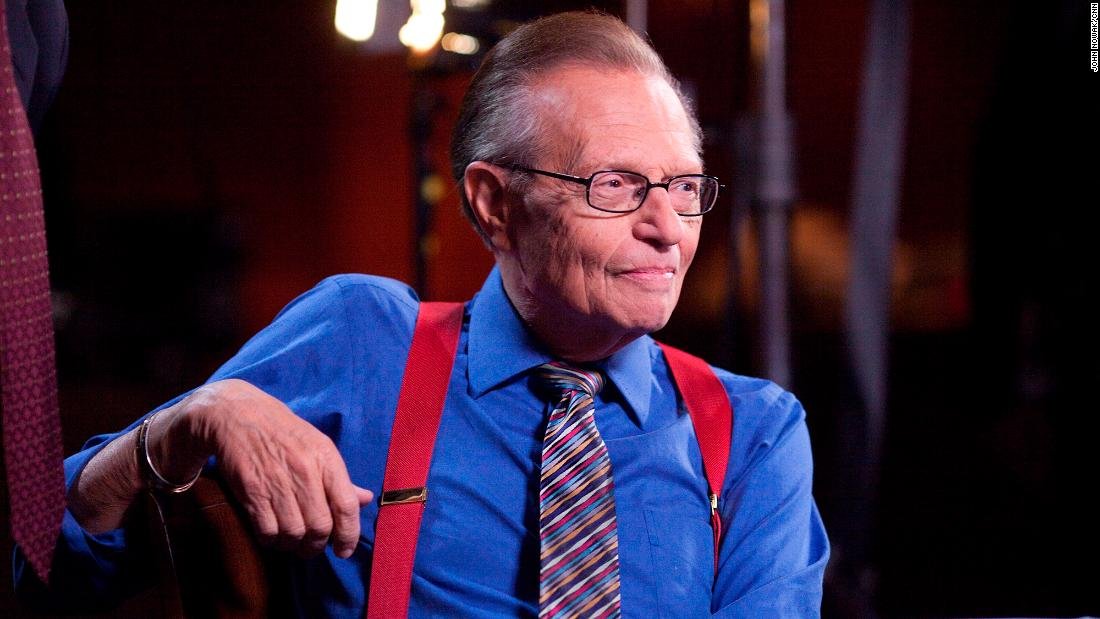 Larry King, legendario presentador de programas de entrevistas, muere